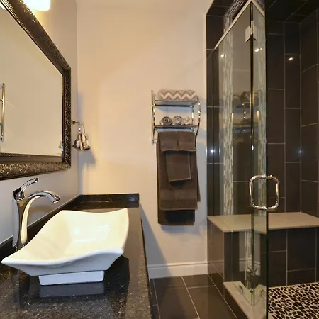 The Soma Furnished Residences Hamilton Exterior photo