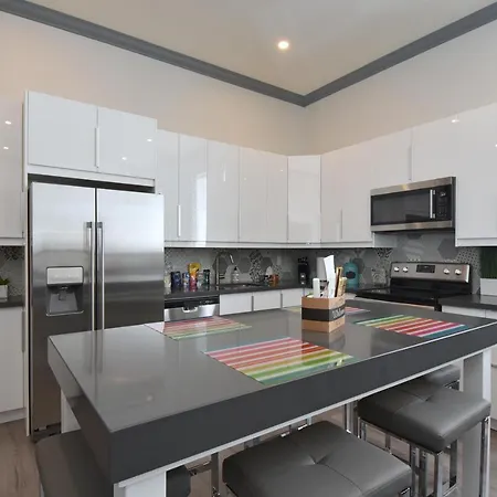 The Soma Furnished Residences Hamilton Exterior photo