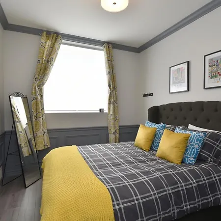 The Soma Furnished Residences Hamilton Exterior photo